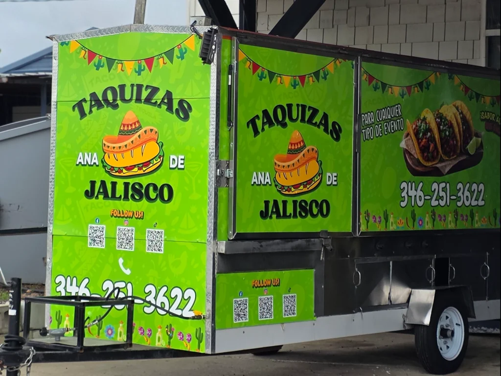 Taquizas-Trailer-Wrap-Full-Advertisign